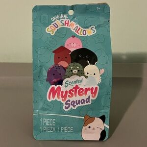Squishmallow Scented Mystery Bag Sealife Squad